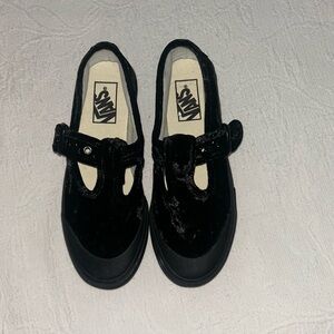 Vans Womens Black Mary Jane style 93 Crushed Velvet Shoes